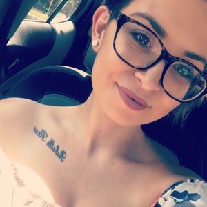 Meet your Posher, Marina